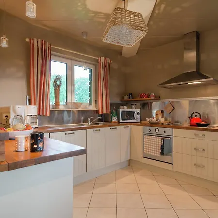 Luxury In Liege With Private Garden Prázdninový dům